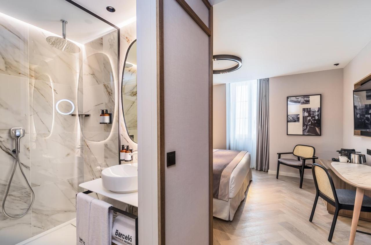 Barcelo Funchal Oldtown Ξενοδοχείο Εξωτερικό φωτογραφία A room at the hotel