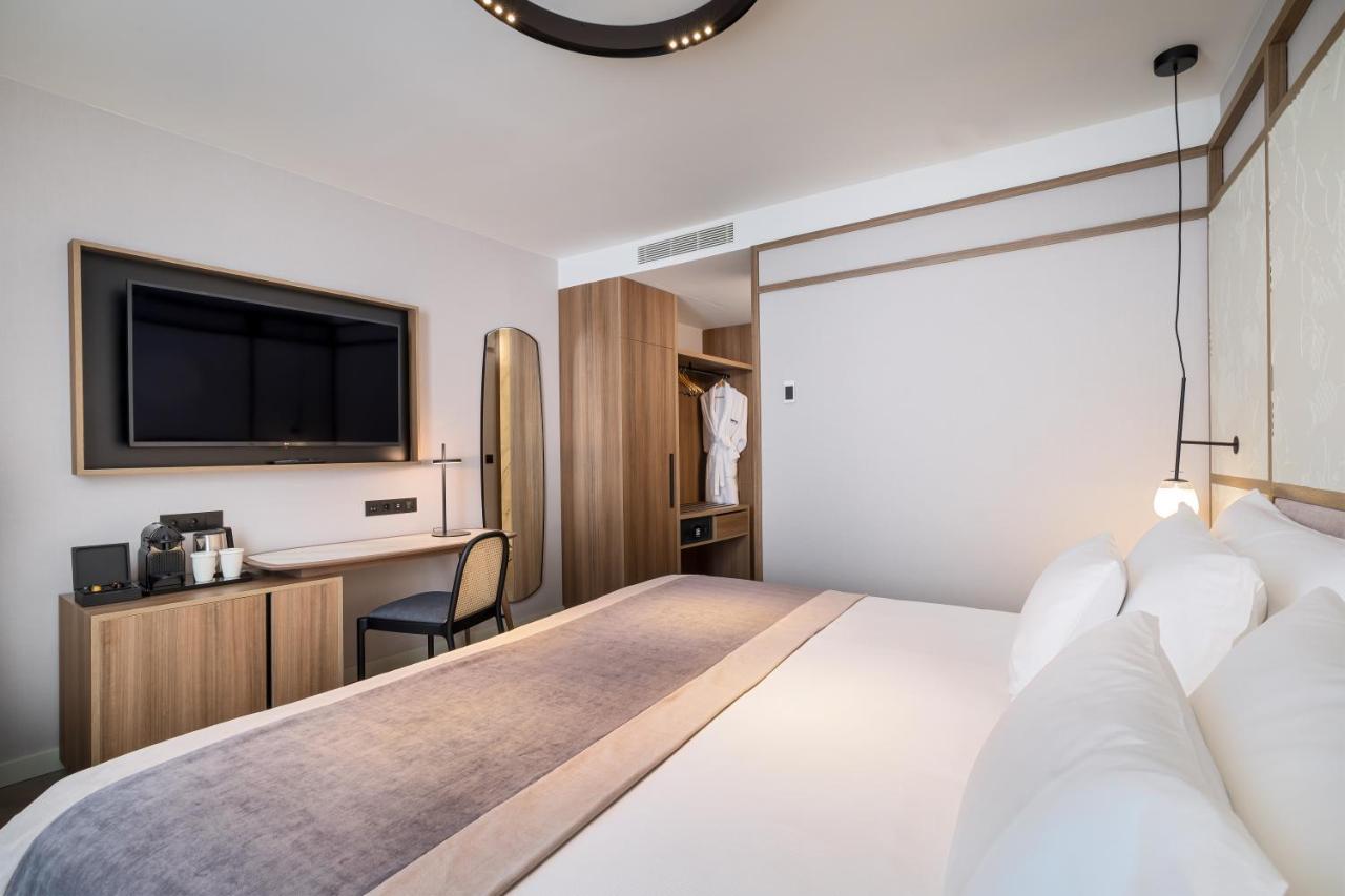 Barcelo Funchal Oldtown Ξενοδοχείο Εξωτερικό φωτογραφία A room at the hotel